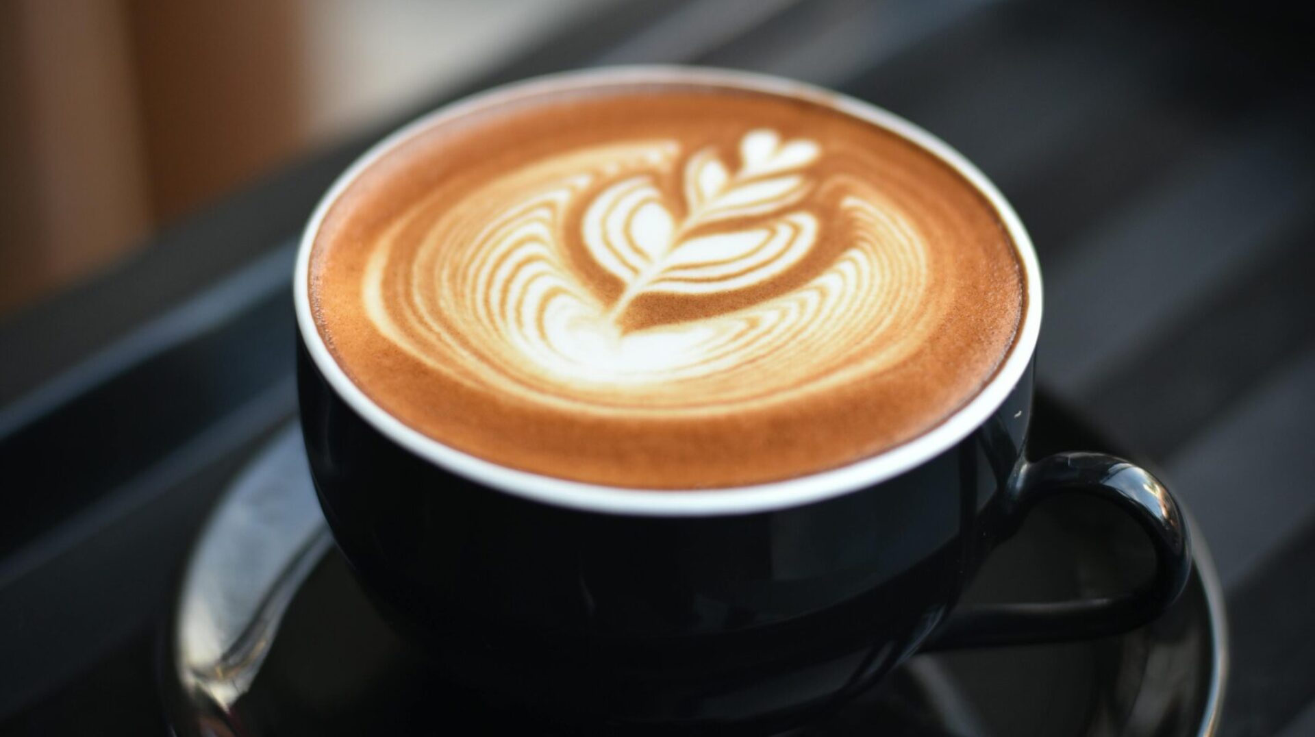 Latte Art im Rothüs Café